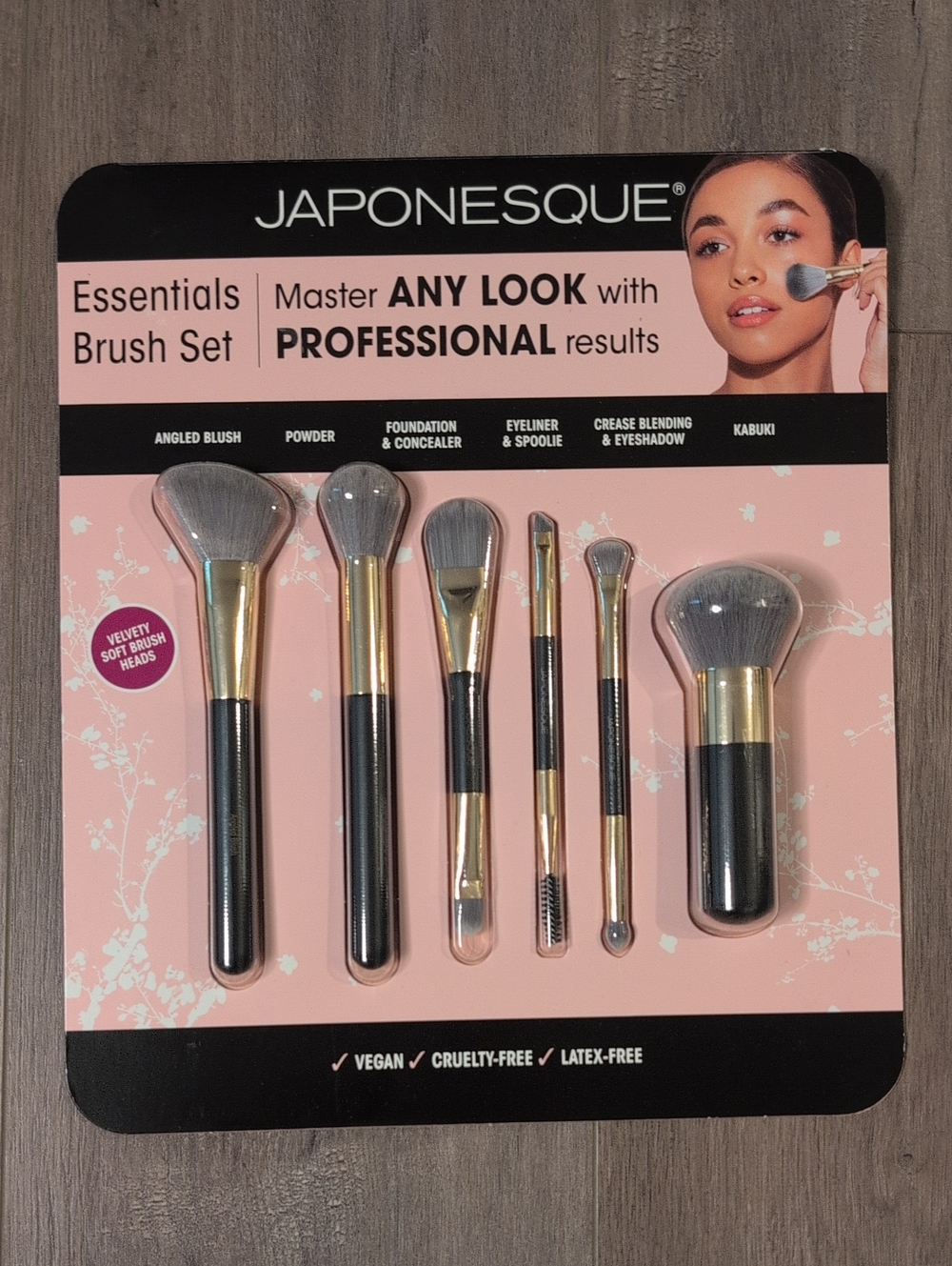 JAPONESQUE Pink & Gold Essentials Brush Set for Women